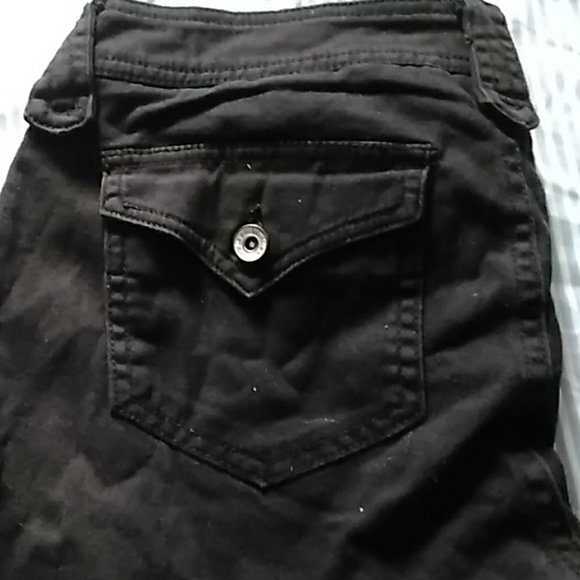 Shorts - Picture 2 of 3